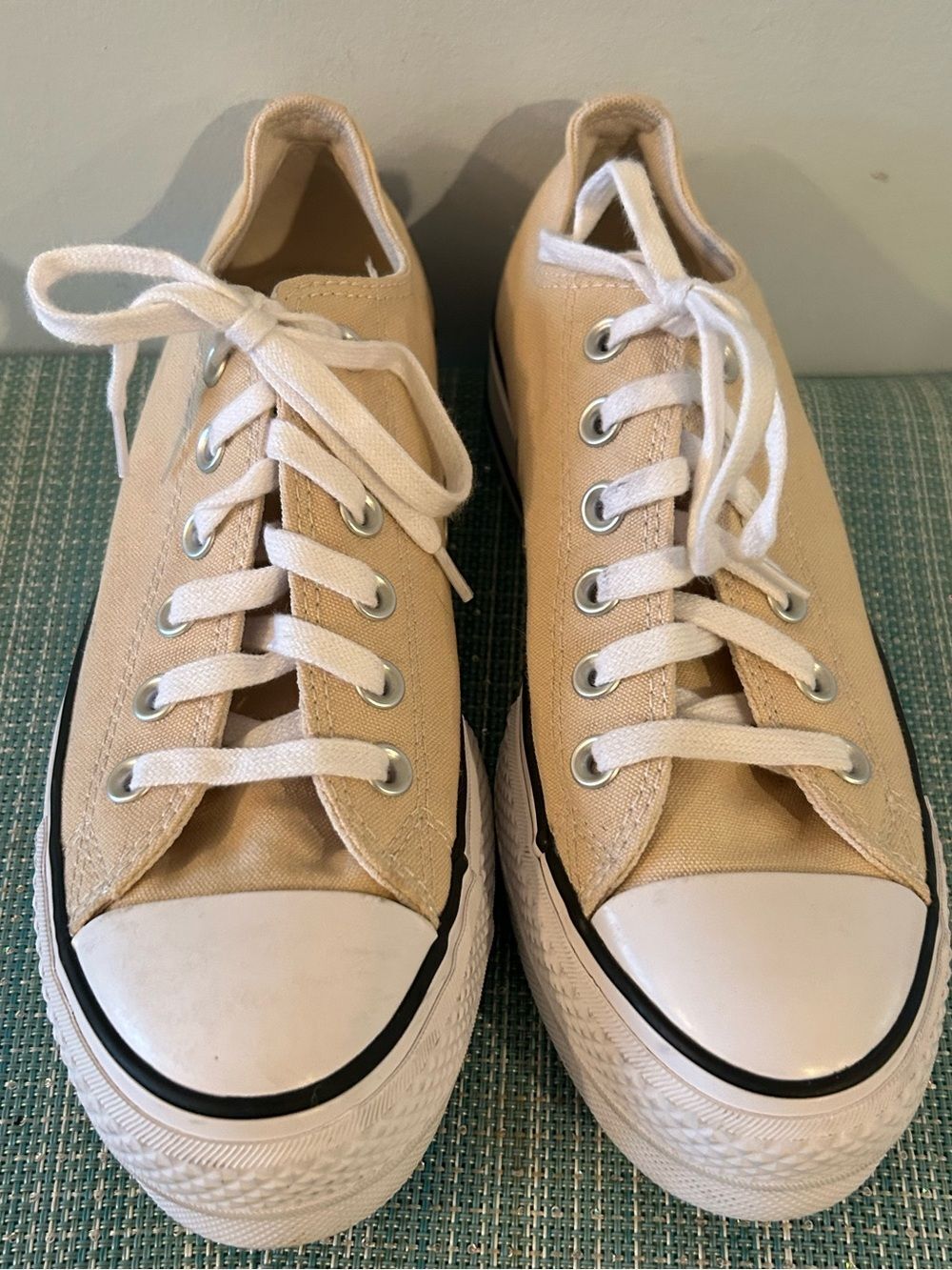 Converse Platform Low-Top Canvas Sneakers - Size 7